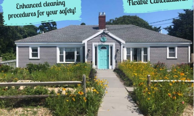 West Hyannisport Haus | Gegenüber dem Craigville Beach erwartet Sie das neu renovierte, ganzjährig geöffnete Beach House