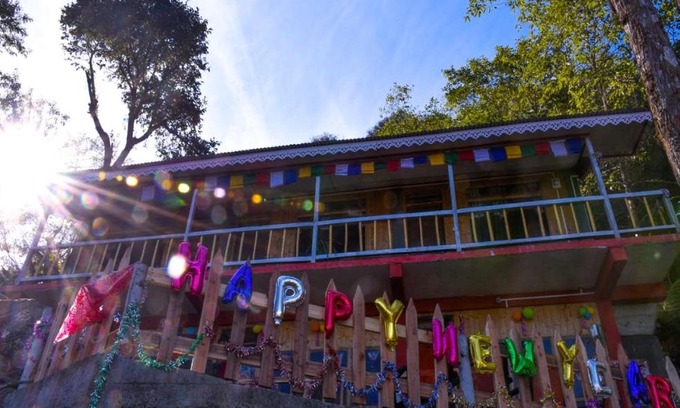 Lebong and Mineral Spring Tea Garden Haus | Adda hut by StayApart