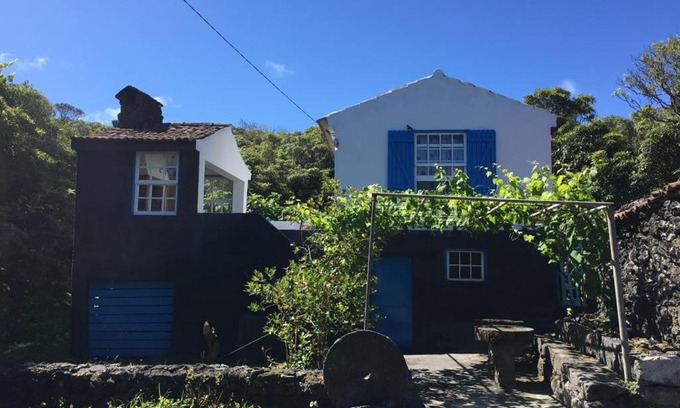 Capelo Haus | Adega guest house