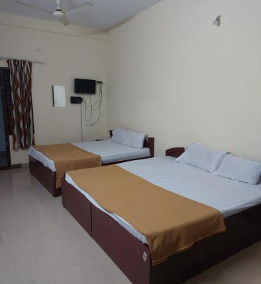Guruvayur Wohnung | Adhithya Apartments