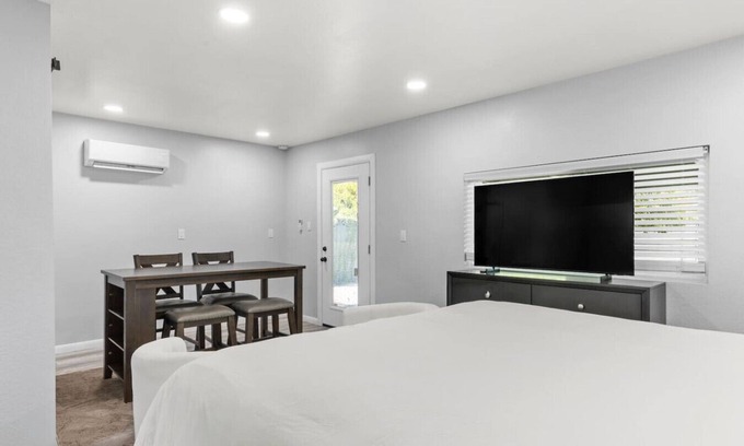 Tempe Haus | Adorable Casita in Tempe Arizona