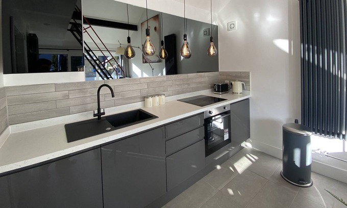 Matlock Bath Wohnung | Adorable Tiny Home Garage Conversion