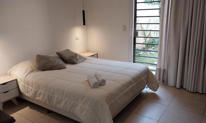 Adrogue Wohnung | Adrogue Apart Airport Shuttle 24hs
