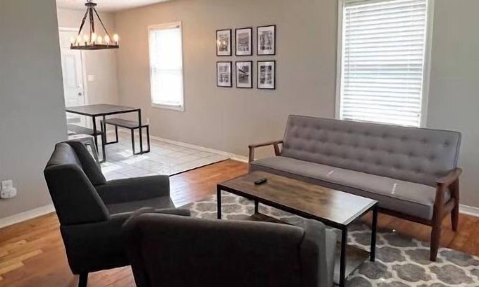Del City Haus | Affordable Home by Tinker and 6 mi to Downtown OKC