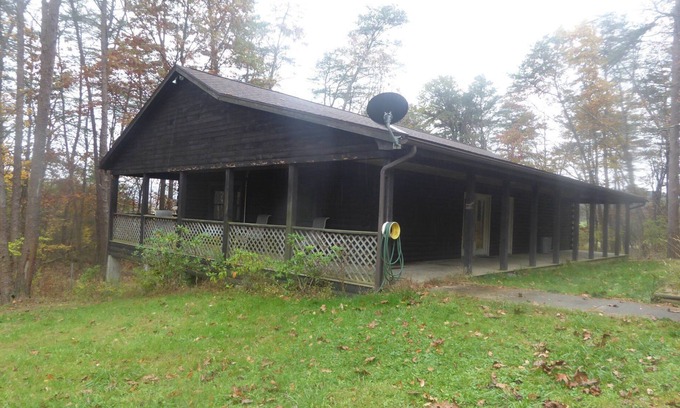 Petersburg Kabine | Affordable Lodging for Penn State Football Games and Events.