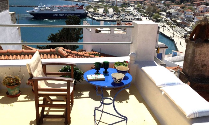 Skopelos Haus | Agapi Nefeli, einzigartige Dachterrasse mit Blick auf den Hafen und das Stadthaus von Skopelos