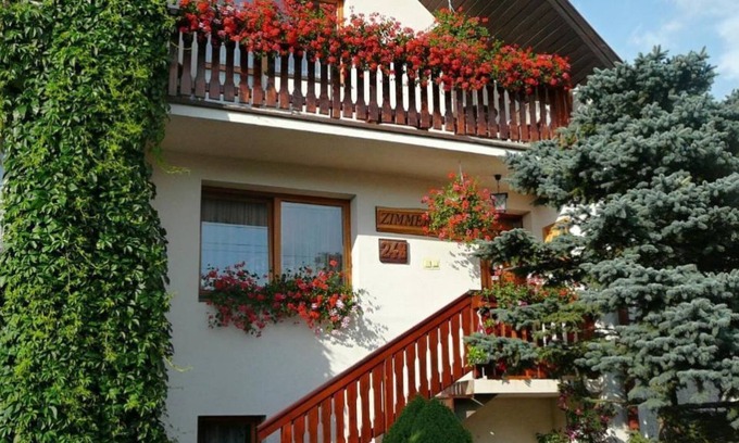 Zuberec Haus | Agnesa & Julius Hudec - 3 BR Apartment Unit 002