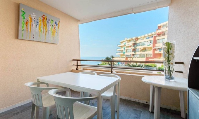 Montpellier Wohnung | Air-conditioned T3 with pool and sea view
