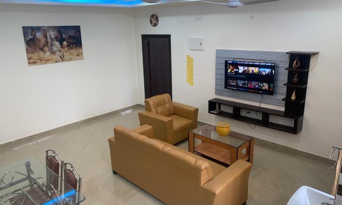Hatigaon Wohnung | Aj Inn II, Unique and Stylish 1 Bedroom house