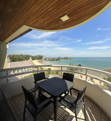 Si Rusa Wohnung | AJ's Regency Tanjung Tuan Beach Resort, Port Dickson, Malaysia - Seafront apartments