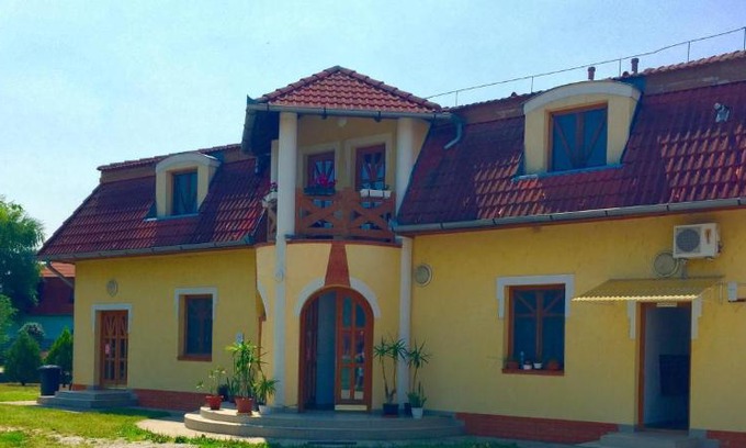 Karcag Haus | Akácliget Gyógy-és Strandfürdő