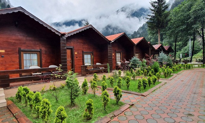 Uzungol Hotel | Akyuz Kardesler Hotel & Bungalow