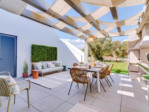 Aldeia do Golfe Haus | AL - Boho Chic Villa Country Club