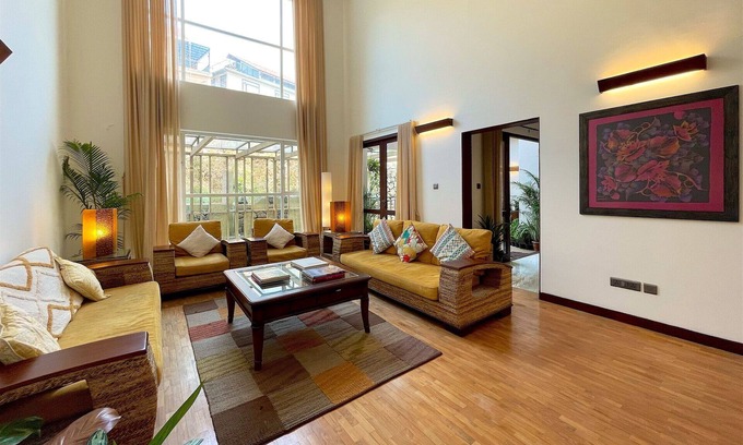 Kakkanad Wohnung | Alaya @ Calypso - 6,000 Sq Ft Luxe Duplex - Stunning Stays for Groups & Families