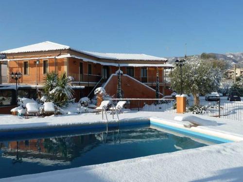 Rende Haus | Albergo Arinde