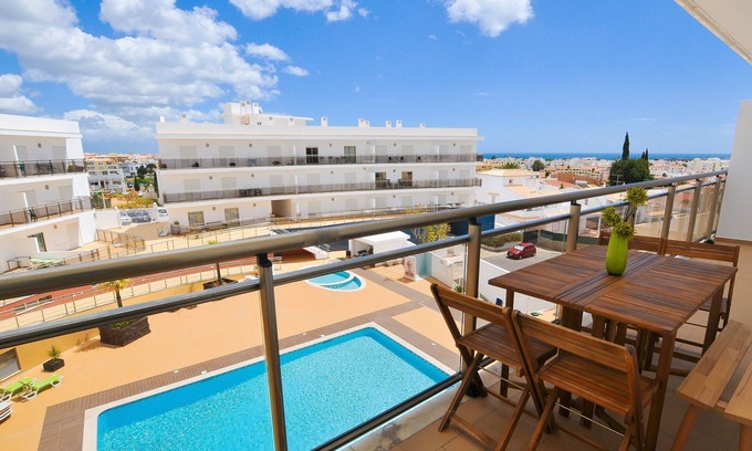 Correeira Wohnung | ALBUFEIRA – POOL- UND MEERBLICK