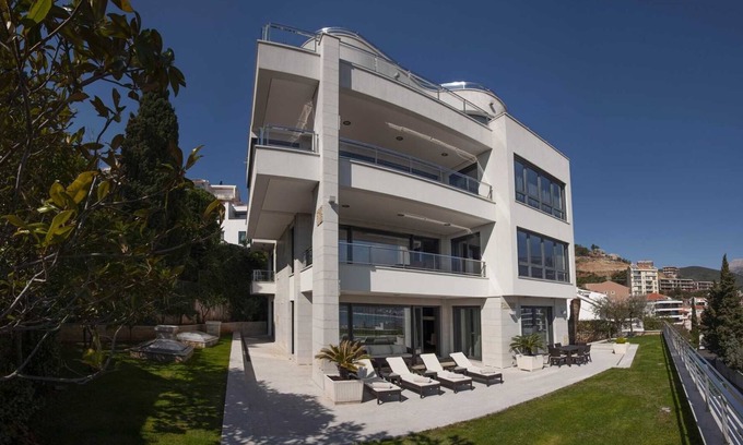 Gospostina Villa | Alexander Suits & Spa 401