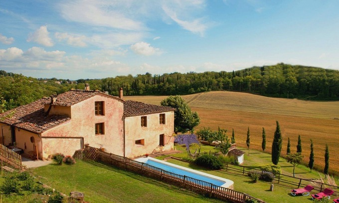 Simignano Villa | ALL EIGENTUM VERMIETUNG - Charmante toskanische Villa mit Pool, Whirlpool, A / C, Siena 15 km