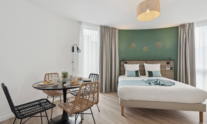 Noisy-le-Grand Hotel | All Suites Appart Hotel Noisy Le Grand