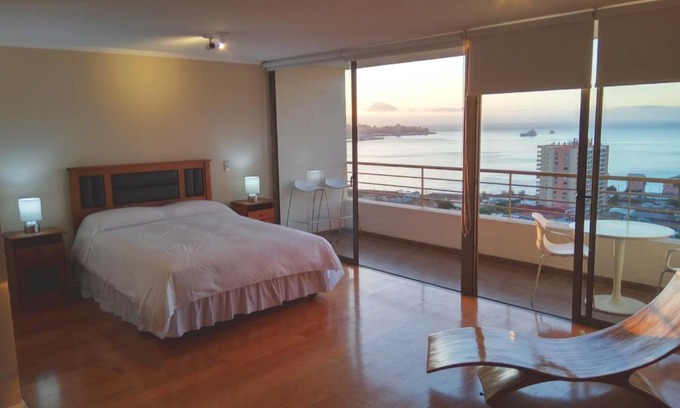 Placeres Wohnung | Alluring View at Valparaiso departamento