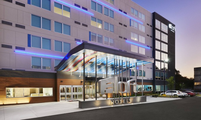Sandy Springs Hotel | Aloft Atlanta Perimeter Center