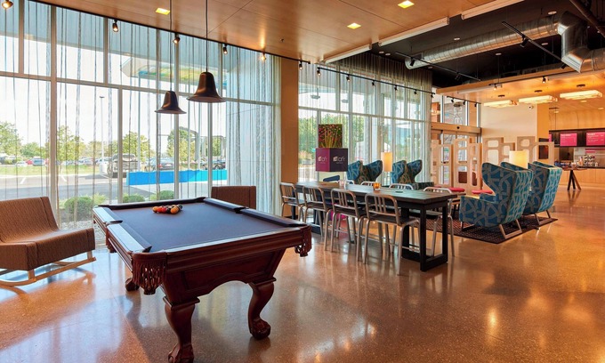 North Olmsted Hotel | Aloft Cleveland Airport