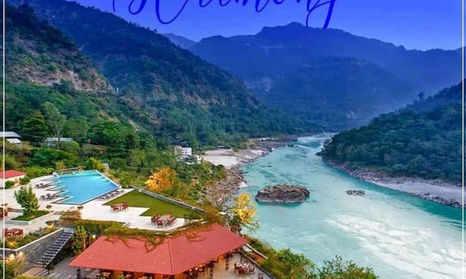 Tapovan Wohnung | Aloha Ganga view 2BHK Apartment by Almost Heaven