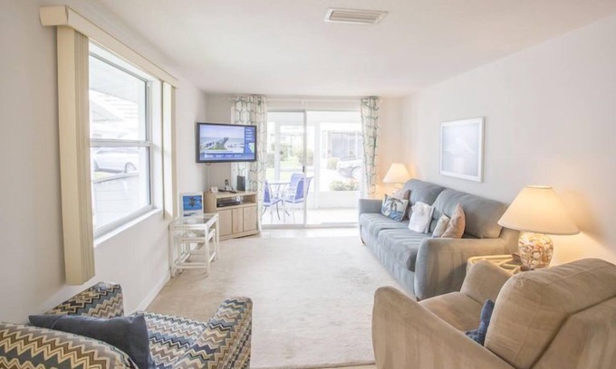 Aloha Kai Haus | Aloha Kai - Unit 55-nice and close to the beach!