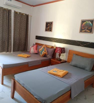 Tawala Haus | Alona J&J Tourist Inn