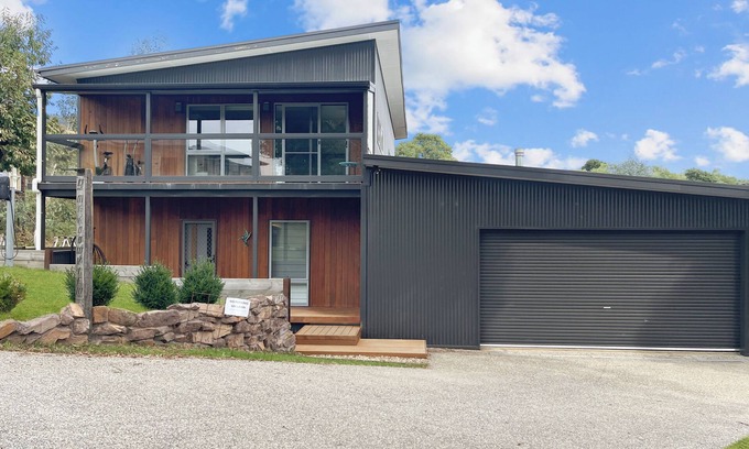 Merrijig Haus | Alpine Edge Retreat - Gateway to Mount Buller