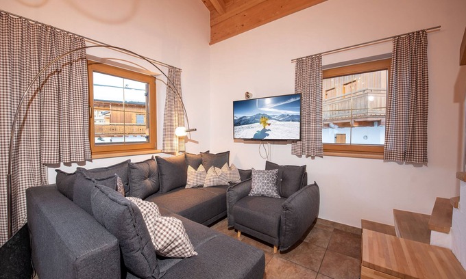 Hochkrimml Haus | Almhaus mit atemberaubendem Bergblick und Liftnähe in der Zillertal Arena