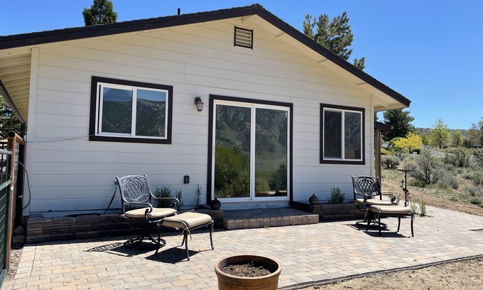 Douglas County Haus | Alpine View - Beautiful Sierra Mountains, close to Lake Tahoe and Genoa