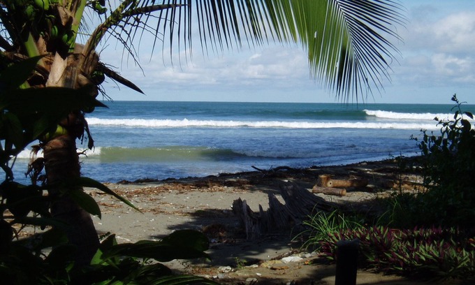 Puerto Jimenez Haus | NEUES ZUHAUSE AM STRAND IM Dschungel. Surf, Wasserfall, Yoga, Restaurants in der Nähe.