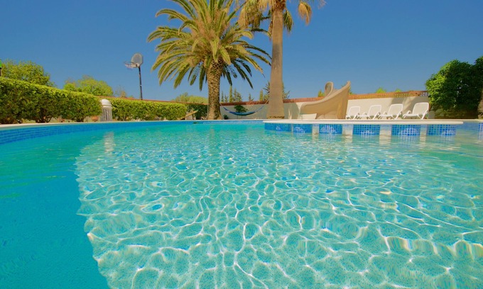 Luz Haus | Erstaunliche 6-Bett-Villa. Pool mit Rutsche und Kleinkinder Pool