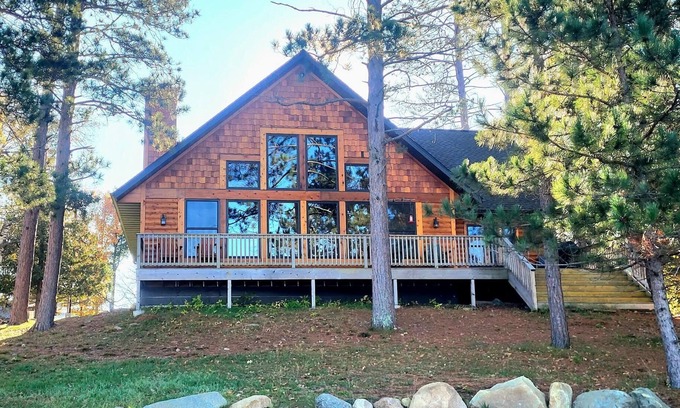 Remer Kabine | Amazing Cabin on Washburn Lake. Family friendly, gorgeous views, and fun for all