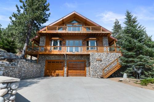 Fawnskin Haus | Amazing Grace - Zen mountain retreat with lake views