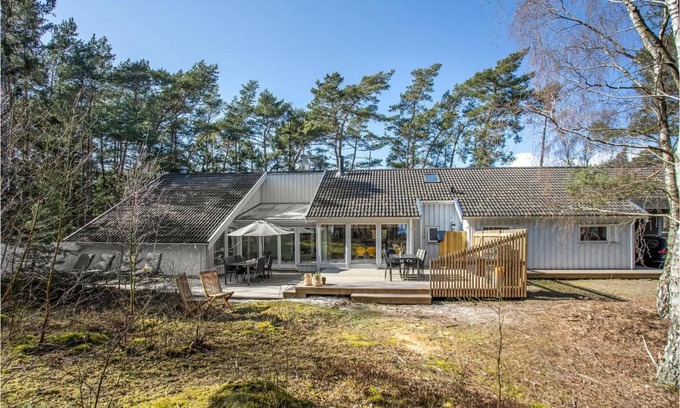Dueodde Haus | Amazing Home In Nexø With Sauna