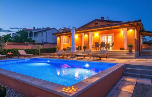 Skatari Haus | Amazing Home In Pula With Kitchen
