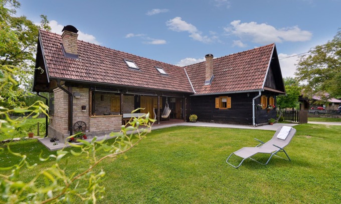 Lekenik Haus | Tolles Zuhause in Sisinec
