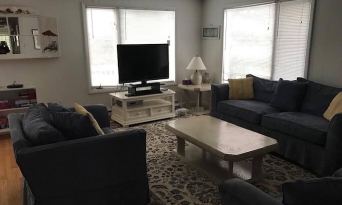 Barnegat Light Haus | Amazing home in Barnegat Light with 5 Bedrooms and WiFi