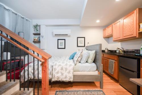 North End Wohnung | Amazing Location studio parking