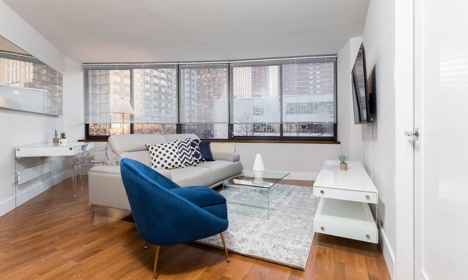Upper East Side Wohnung | Amazing New UES Luxury 2 Bed w/ Gym, Pool #6142