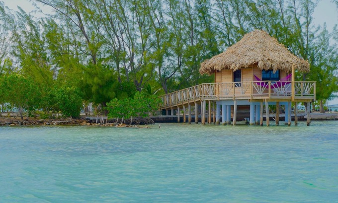 Thatch Caye Resort | Amazing Ocean Views Bungalow w/ Private Patio, A/C, & Walk-In Shower