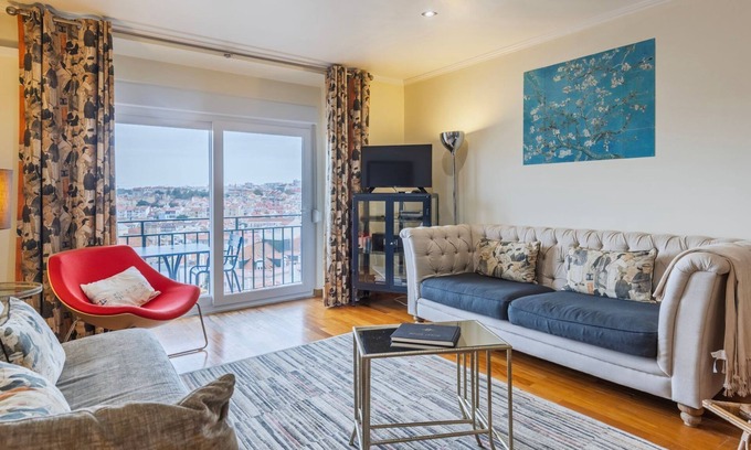 Alfama Wohnung | Amazing View Apartment by LovelyStay