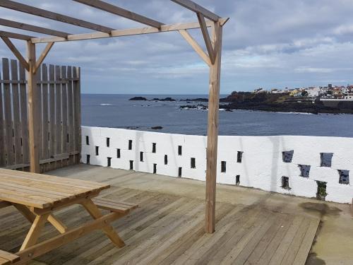 Mosteiros Haus | Amazing view to the sea & port bay in Mosteiros