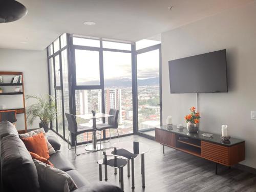 Rohrmoser Wohnung | Amazing views SJO, Cozy, Equipped. 24/7 Concierge