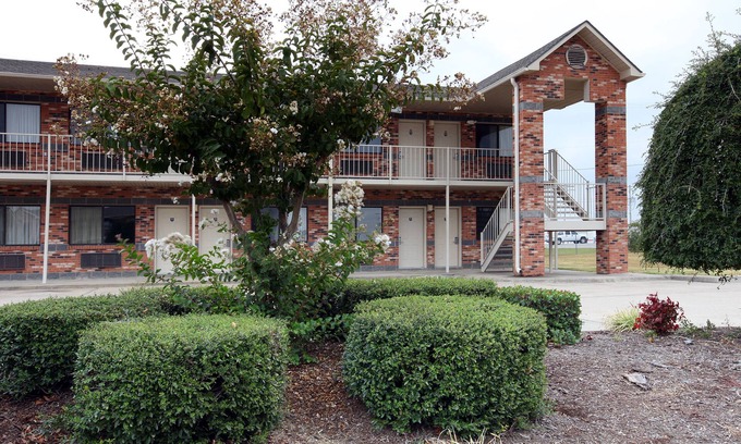 Cabot Hotel | Americas Best Value Inn Cabot