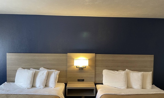 Ballard Hotel | Americas Best Value Inn Roosevelt Ballard