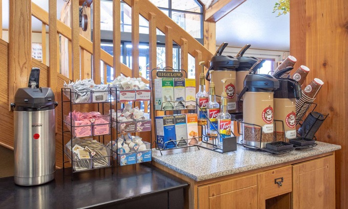 Laurium Hotel | AmericInn by Wyndham Calumet