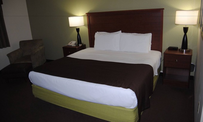Grand Rapids Hotel | AmericInn by Wyndham Grand Rapids